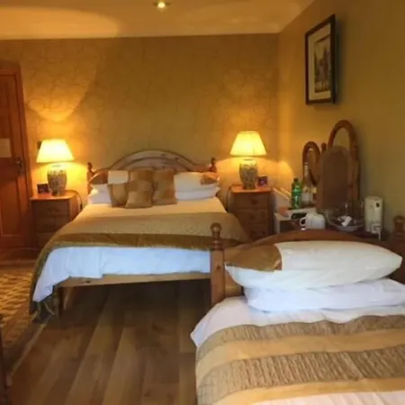 Evergreen Bed & Breakfast 3*