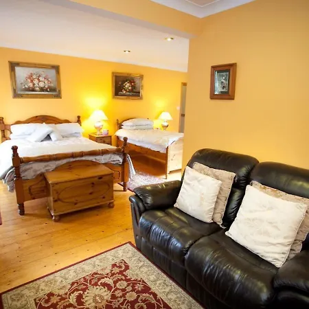 Bed and breakfast Evergreen 3*