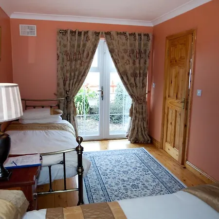 Evergreen Bed and breakfast 3*