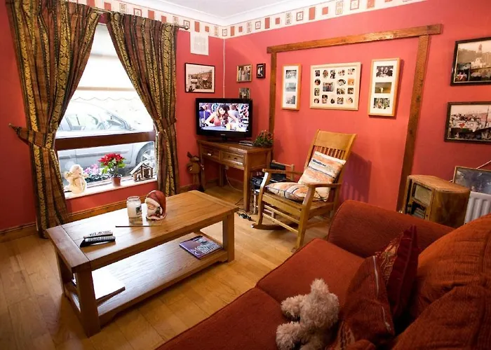 Bed & Breakfast Evergreen Swords